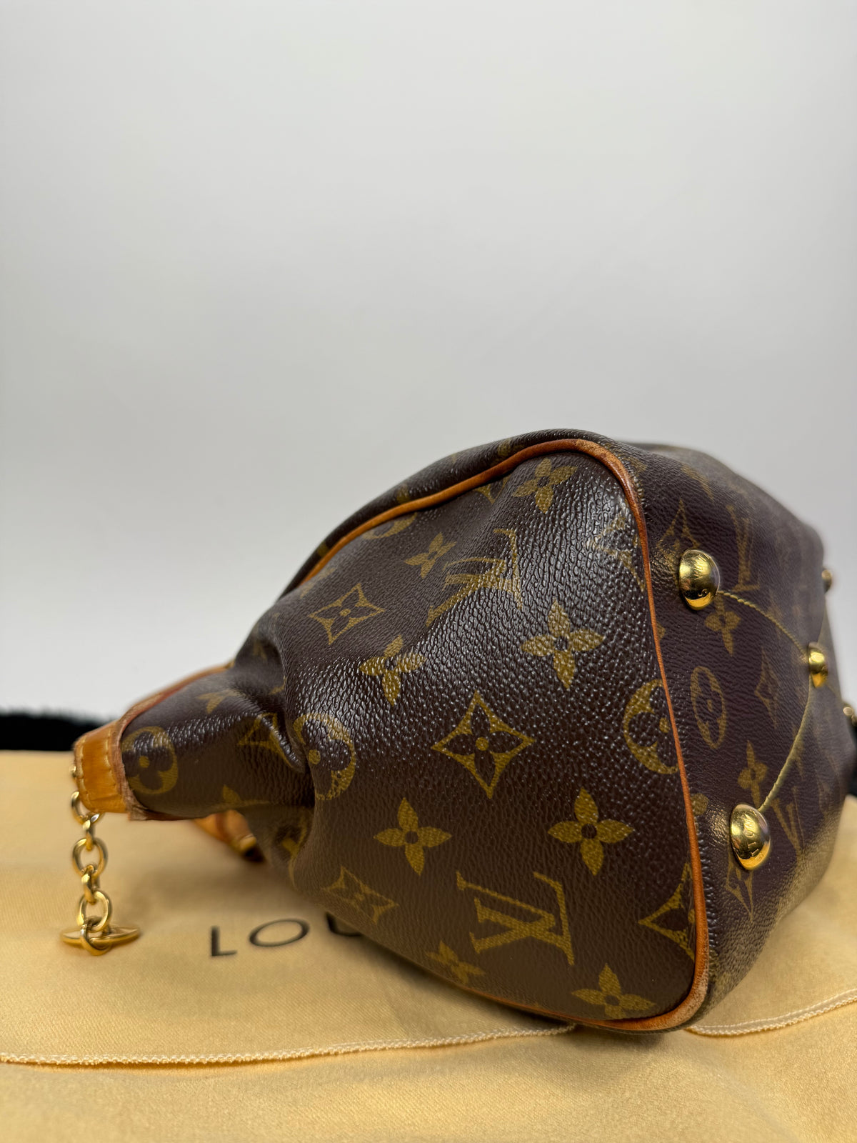 Louis Vuitton Tivoli PM