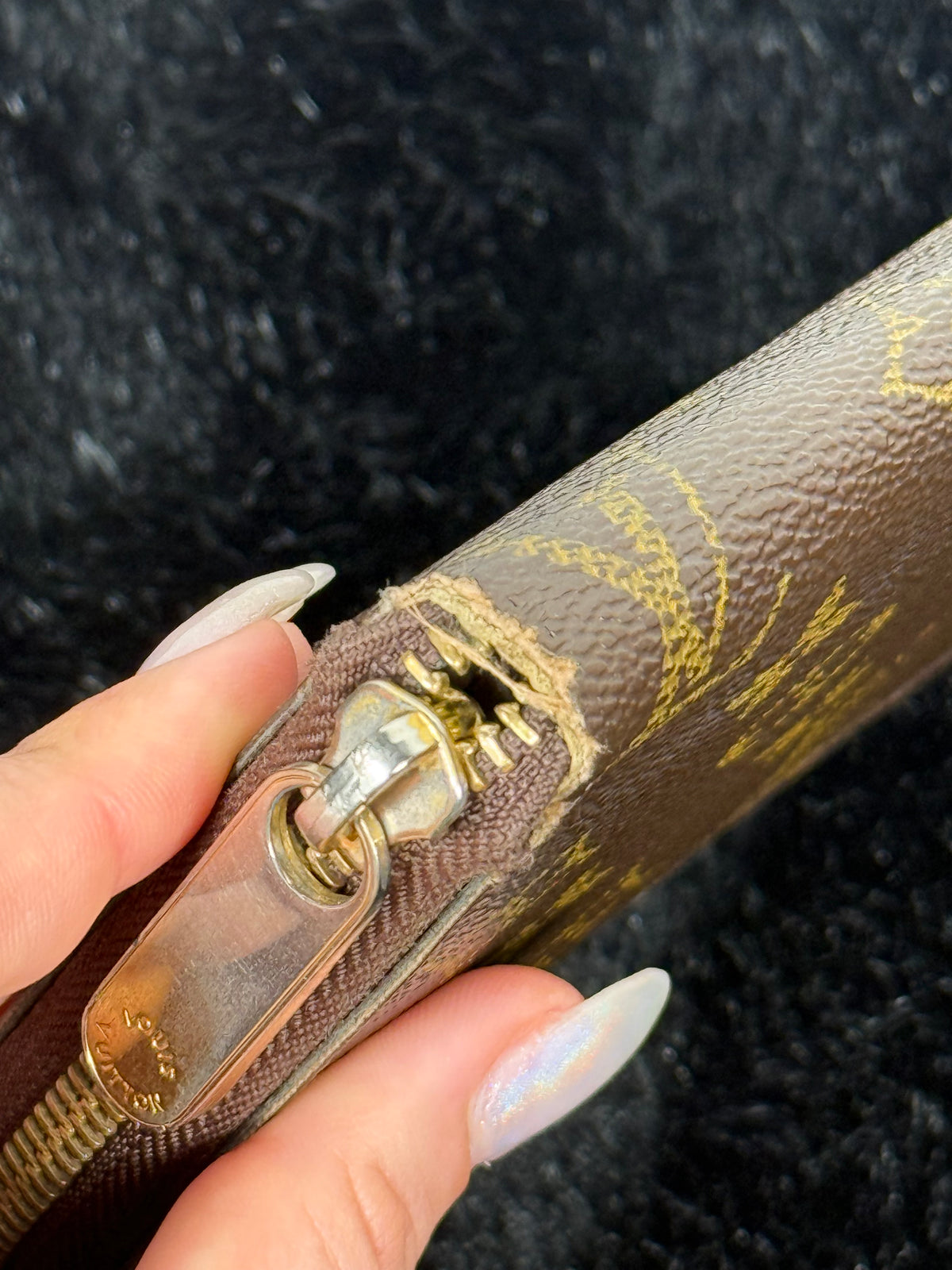 Louis Vuitton Zippy Wallet Monogram
