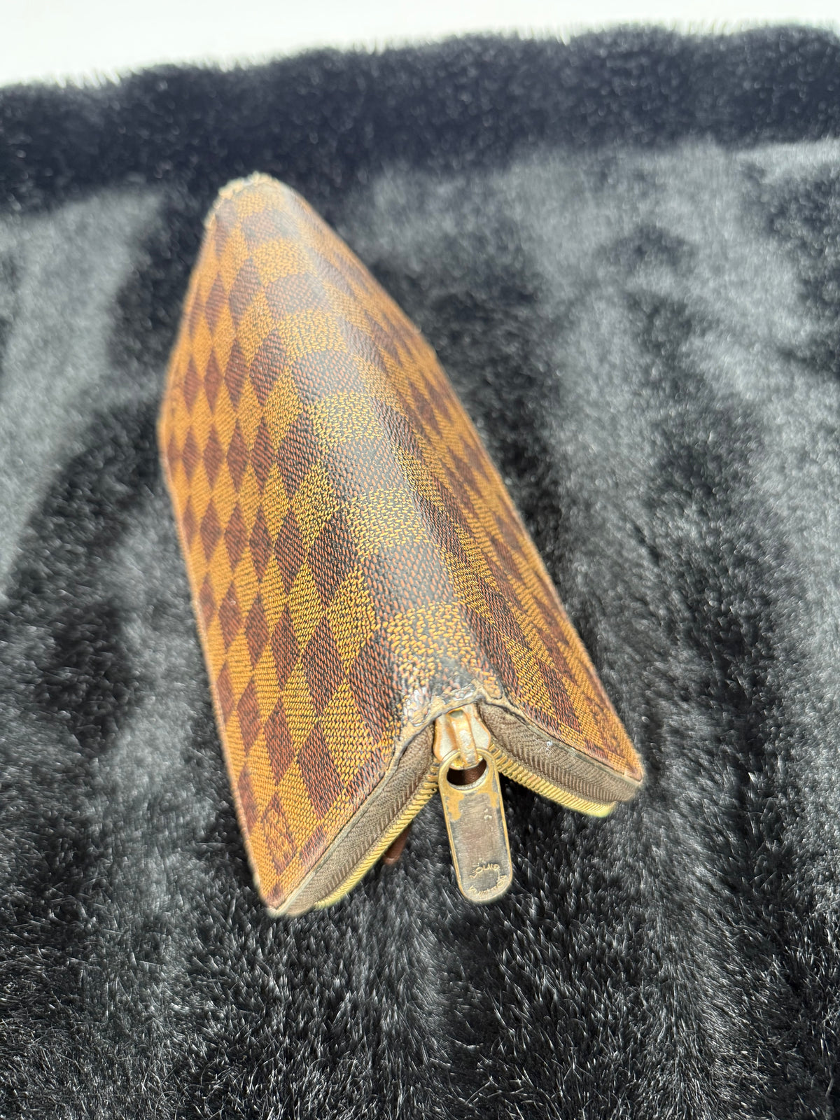 Louis Vuitton Zippy Wallet Damier
