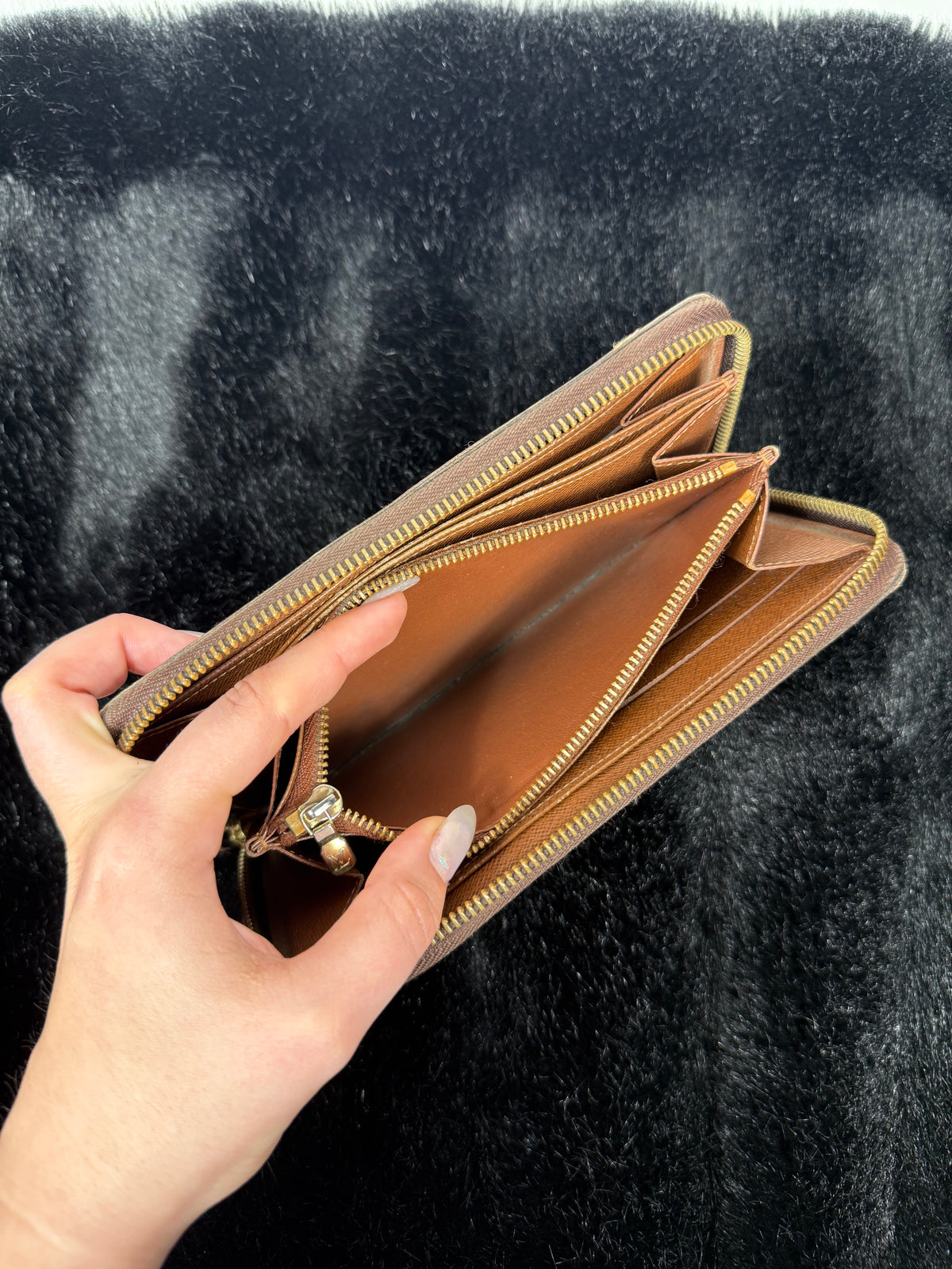 Louis Vuitton Zippy Wallet Monogram