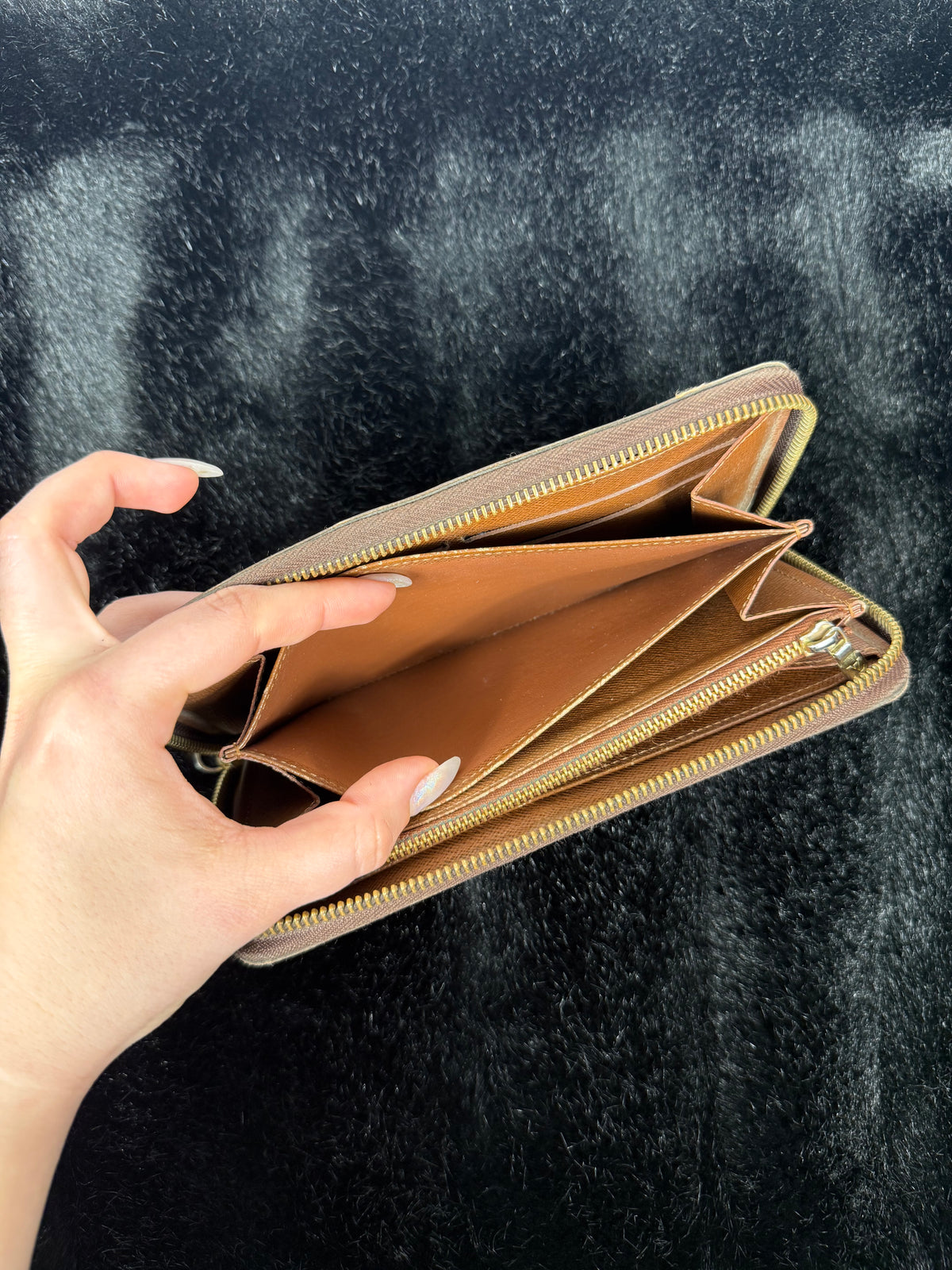 Louis Vuitton Zippy Wallet Monogram