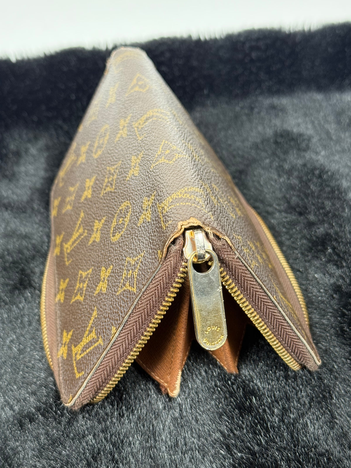 Louis Vuitton Zippy Wallet Monogram