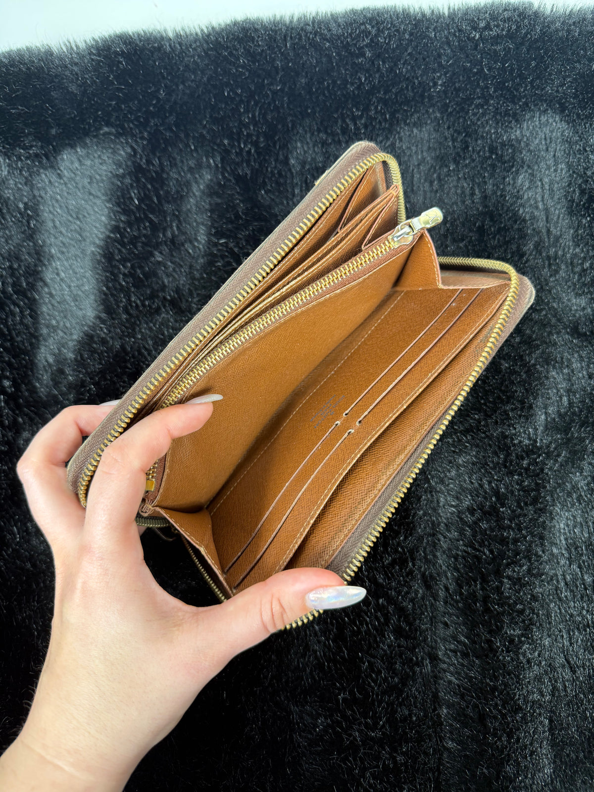 Louis Vuitton Zippy Wallet Monogram