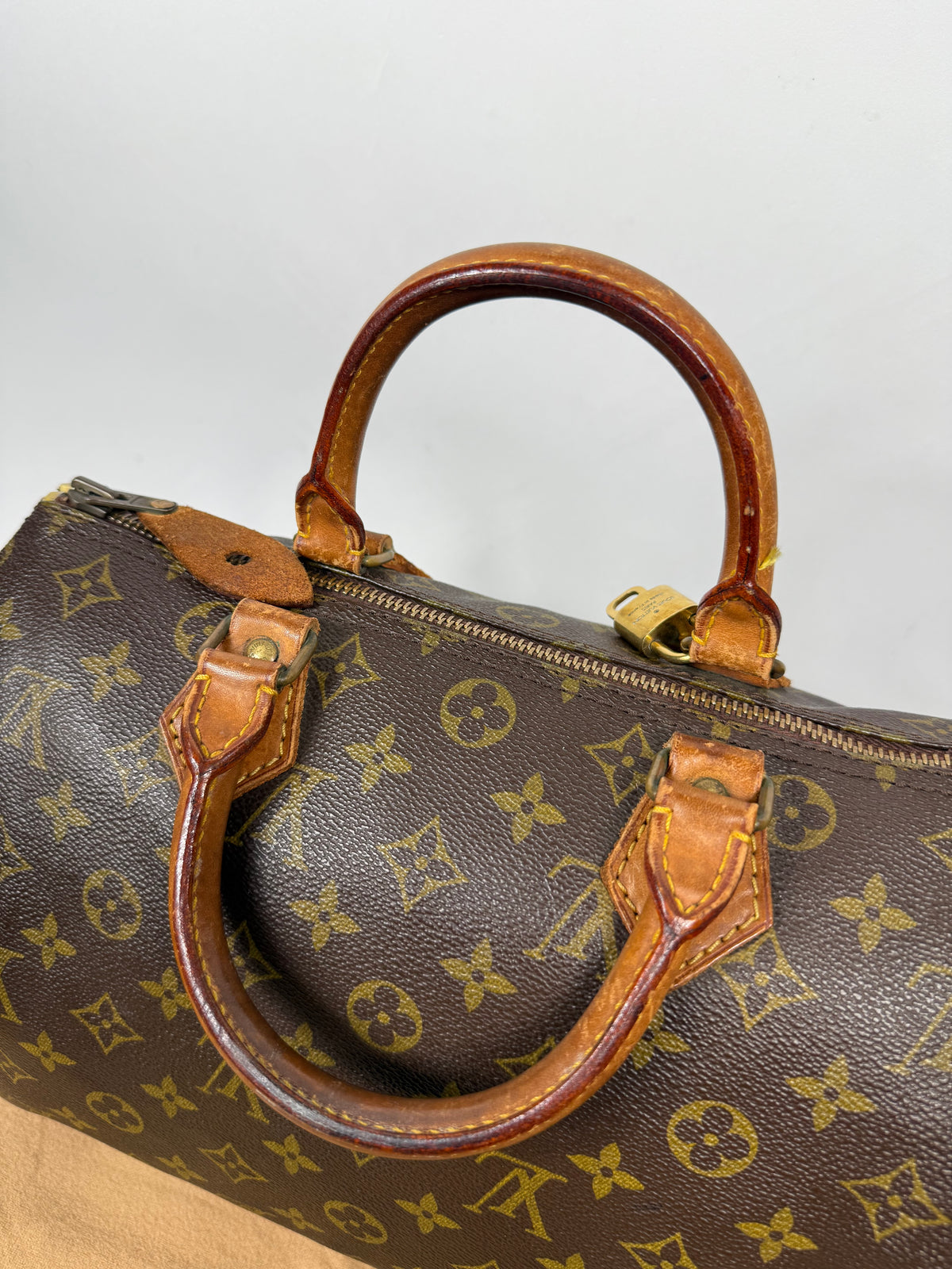 Louis Vuitton Speedy 30