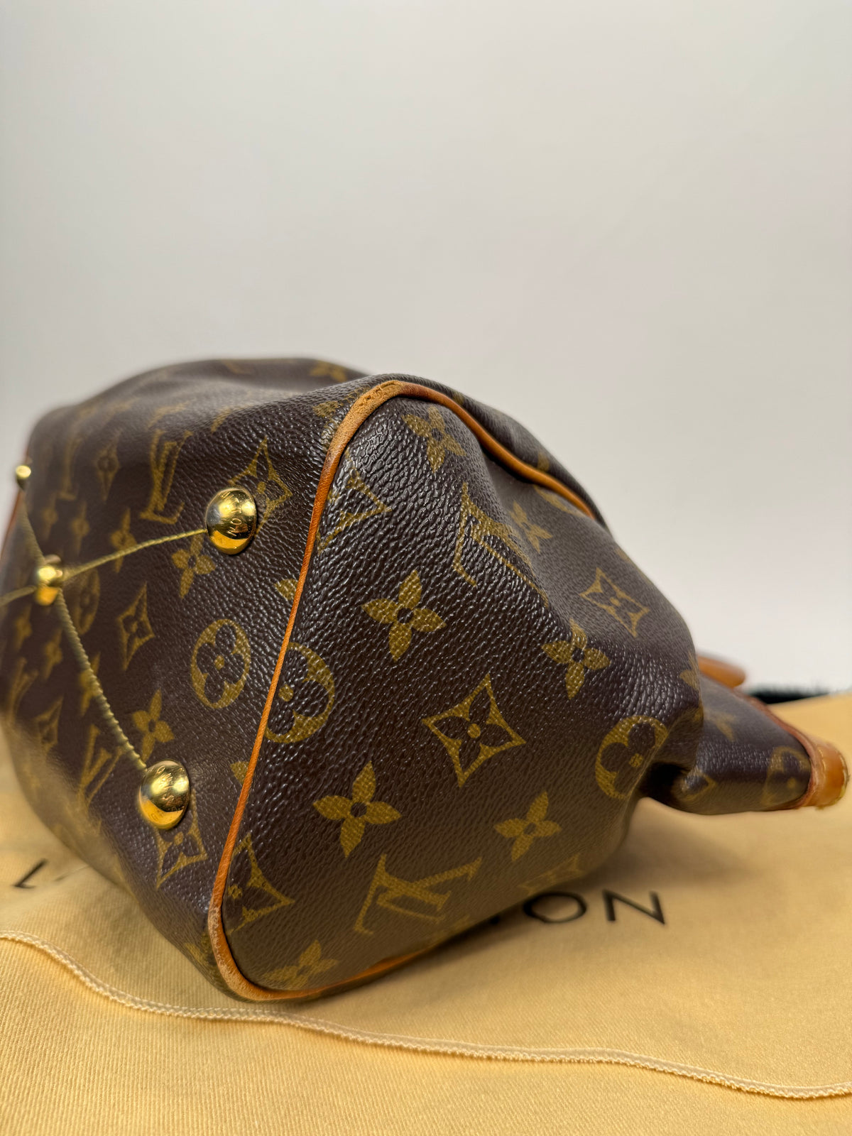 Louis Vuitton Tivoli PM