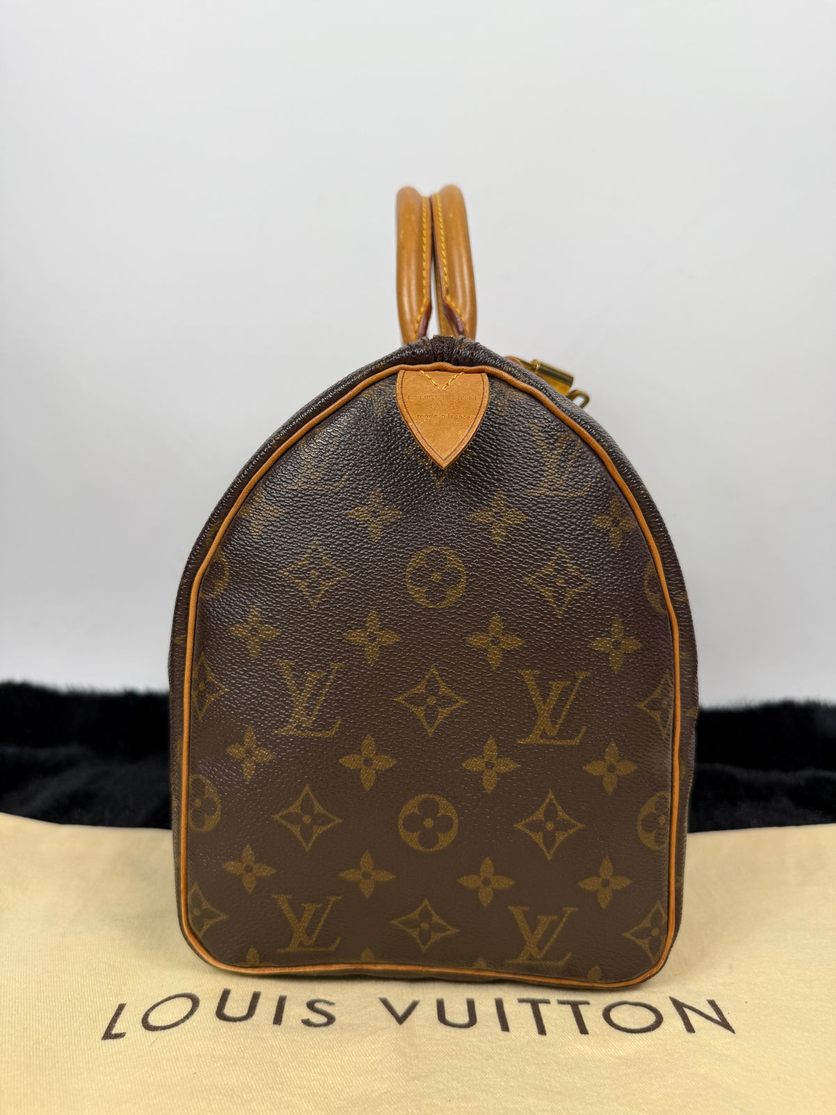 Louis Vuitton Speedy 30