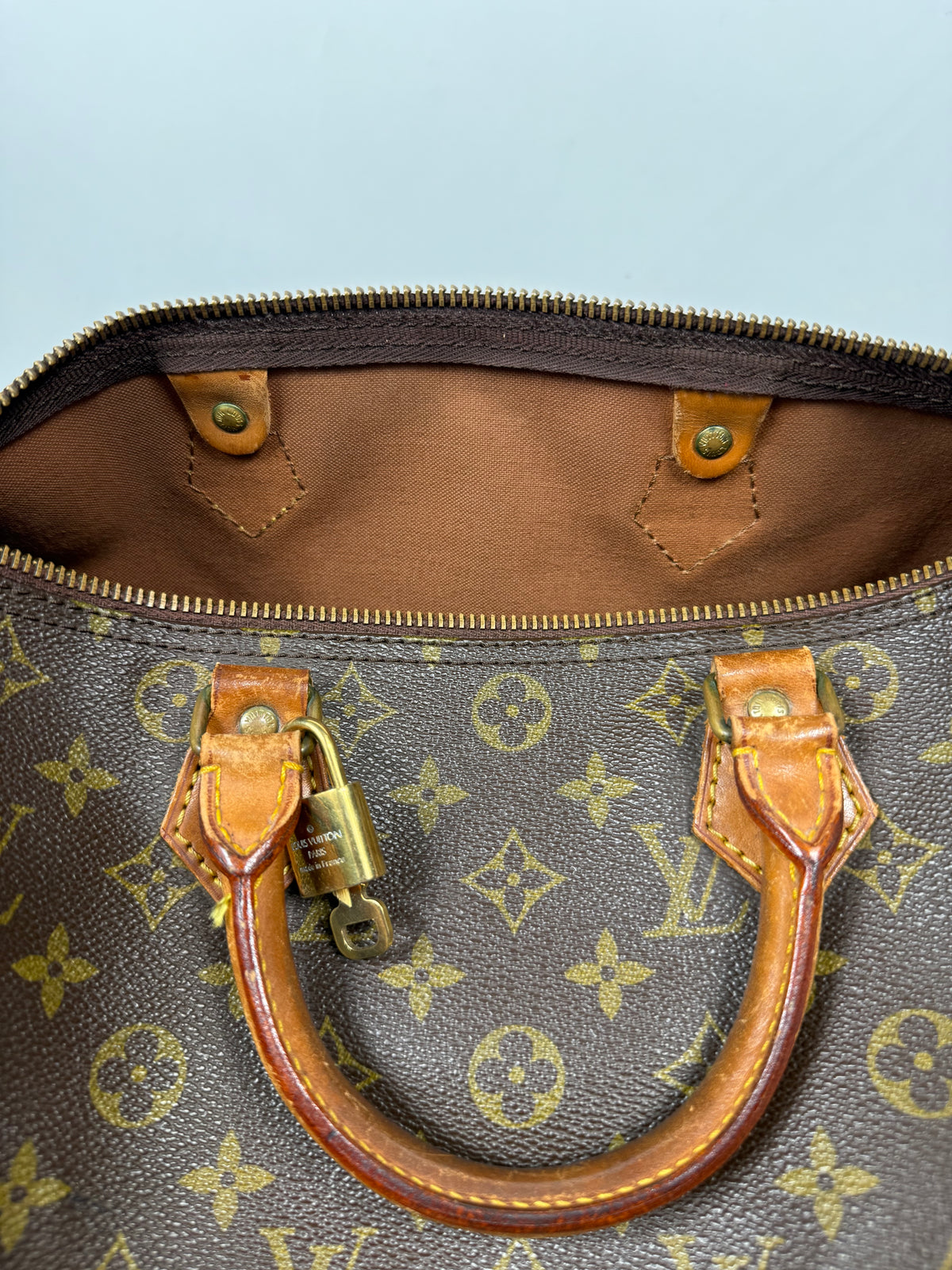 Louis Vuitton Speedy 30